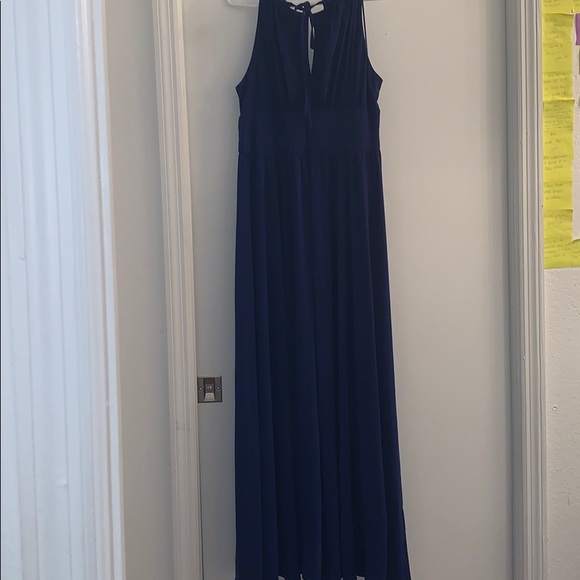 Formal Dress - Picture 5 of 7